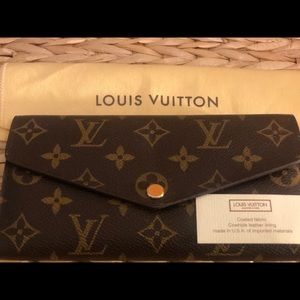 Authentic Brown Louis Vuitton Sarah Wallet